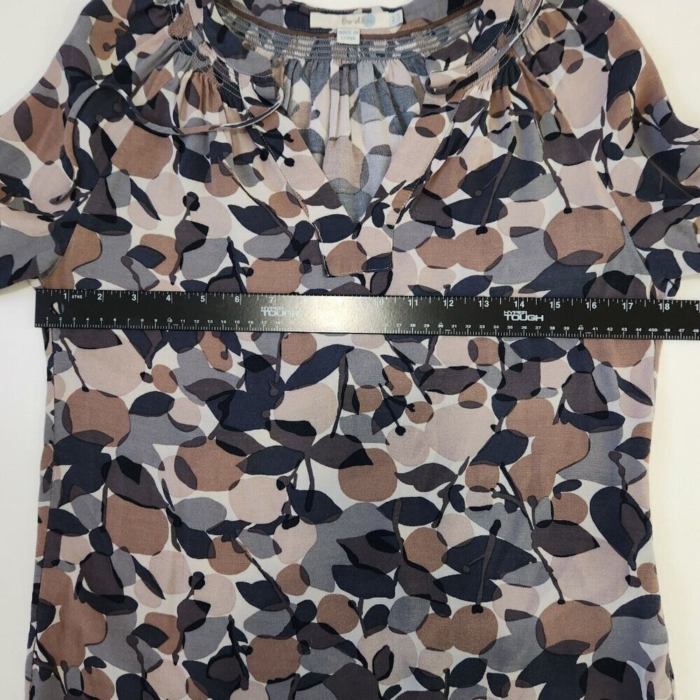 Boden V-Neck Blouse Womens 4 Brown Gray Leaf Print 3/4 Sleeve WA370 *MINOR FLAW - Picture 5 of 10